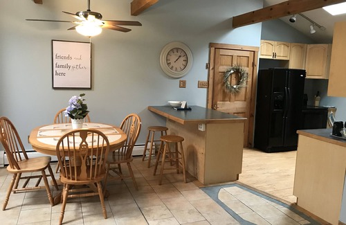 Adamsville Apartment | Little Compton Coastal Oaks