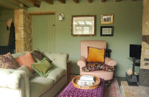 Shipton under Wychwood House | Little Cottage Shipton