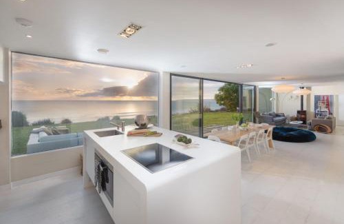 Praa Sands House | Little Cottage and Love Shack