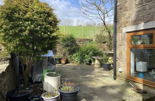Heath Charnock Cottage | Little Cottage - A Peaceful 3BD Retreat for 5