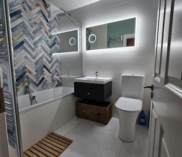 Sutton Cross House | Little Cottage Oassis