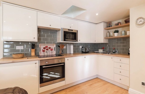 Upton St. Leonards Cottage | Little Cottage - UK49275