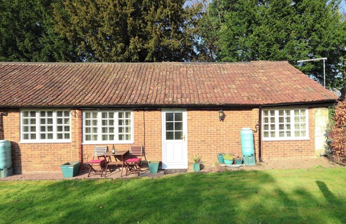 Upton St. Leonards Cottage | Little Cottage - UK49275