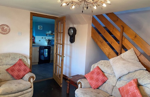Bunessan Cottage | Little cottage-Village of Bunessan-Sleeps4
