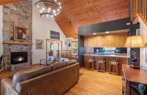 Branson West House | Little Creek Cabin