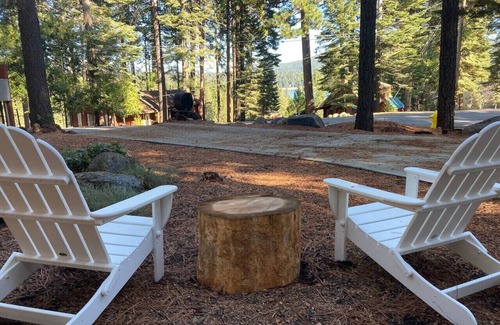 Peninsula Village Cabin | Little Dipper - Couples Getaway! NO AirBnB FEEs!