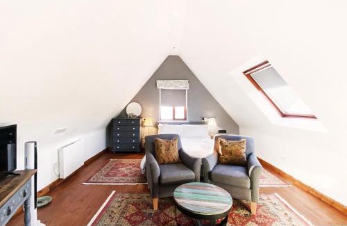 Bury St Edmunds House | Little Dene Lodge by The Suffolk Cottage Collection