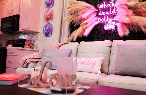 Dover House | Little Dolly ("In The Pines" at KY Lake) | 105 Pine Grove Lane, Dover, TN 37058