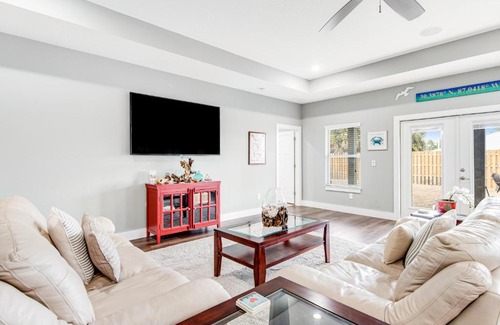 Gulf Breeze House | Little Duck Delight