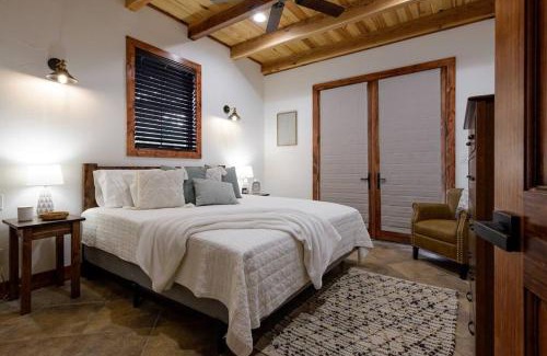 Waco House | Little Dutch Cabin #2 -12 Min to Magnolia-Baylor