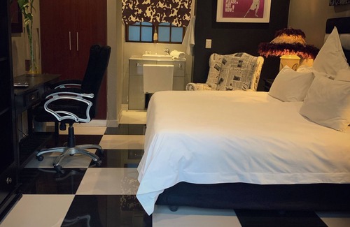 Vanderbijlpark House | Little Eden Guest Lodge