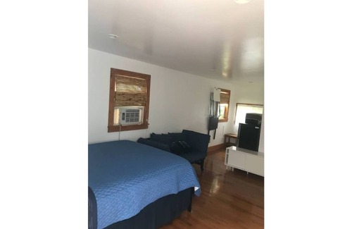 Berrien Springs Apartment | Little Farm Lakeview Studio
