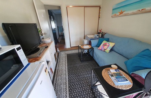Wandandian Apartment | Little Finchley, Wandandian - pet friendly