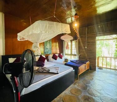 Ambagollapathana House | Little Folly