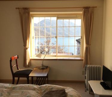 Nikko Bed & Breakfast | Little Forest Inn Nikko