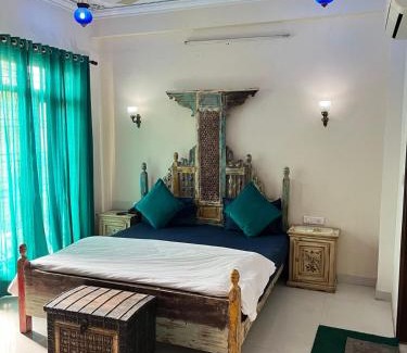 Amer Fort Road Hotel | Little Ganesha Inn