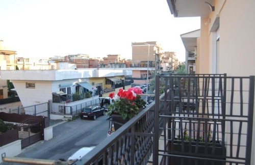 Zona XVI Torrenova Apartment | Little Gardens Guest House