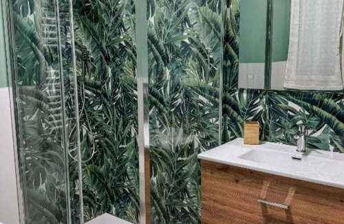 Zona XVI Torrenova House | Little Gardens Guest House - Sunflower Room
