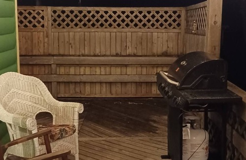 Annapolis Subdivision D Cabin | Little Gem Sandy Bottom Lake