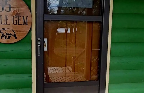 Annapolis Subdivision D Cabin | Little Gem Sandy Bottom Lake