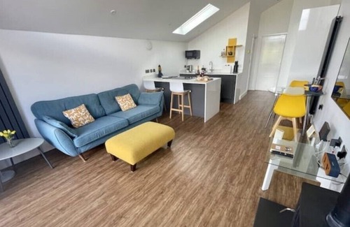 Holland-On-Sea House | Little Gem with private hot tub