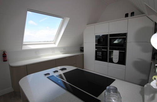 Mudeford Cottage | Little Haven - a mudeford - house that sleeps 8 guests in 4 bedrooms