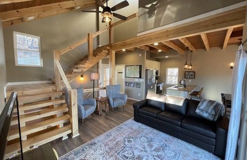 Candler Cabin | Little Hickory Top - Mountain Side Modern Cabin