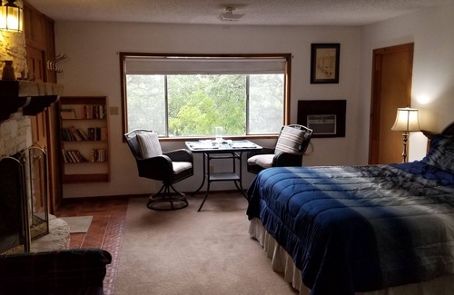 Cielo Vista House | Little House in the HIlls - Privacy and Convenience