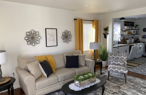 Pendleton House | Little House on Ladow
