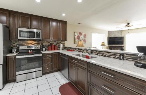 Branson House | Little House on the Fairway- Luxury Golf Condo