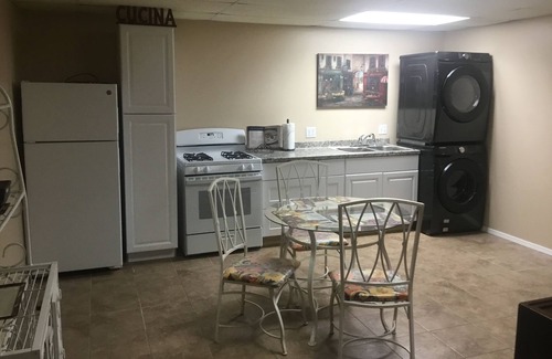 Harrison Apartment | Little Italy hideaway in the Ozarks