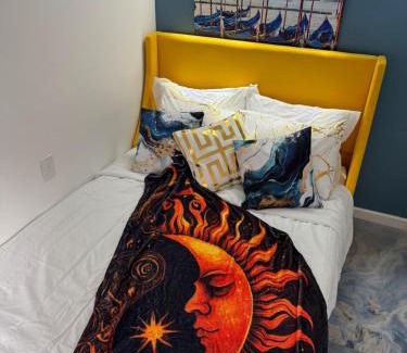 Westside House | Little Italy - Welcome to Venice Tiny House