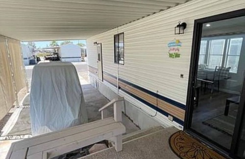 Lake Havasu City House | Little Lake Havasu Jewell Steps To The Beach!