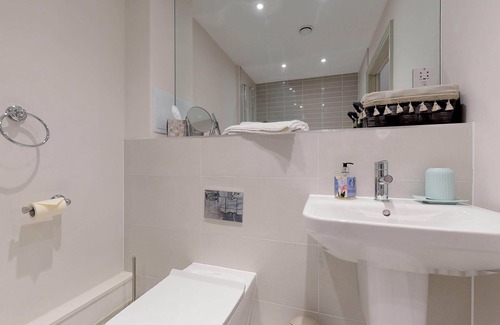 Wantage Apartment | Little Lane Holiday Let 2 Beds & Sleeps 4 ⭐️⭐️⭐️⭐️