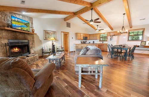 Wears Valley Cabin | Little Little 2 Bedroom Cabin by RedAwning