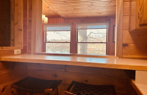 Burton House | Little Loch (2-Bedroom Home) by RedAwning