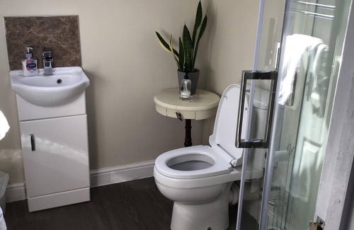 Walcote Bed & Breakfast | Little Lodge