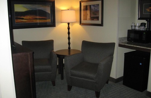 New Town Hotel | Little Missouri Inn & Suites New Town