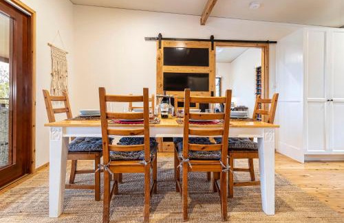 Little Mountain House | Little Mountain Retreat