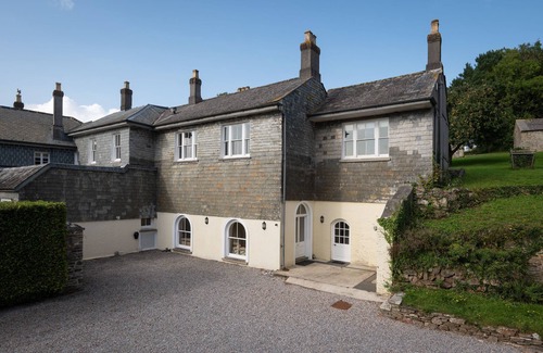 Burgh Island Apartment | Little Oak - a house that sleeps 6 guests in 3 bedrooms