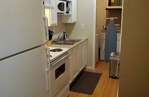 Springwoods Apartment | Little Oasis 1 BR 1 BA Washer/Dryer Pet Stays for Free !