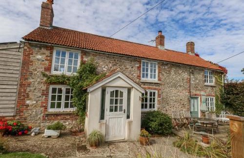 Thorncombe House | Little Orchard