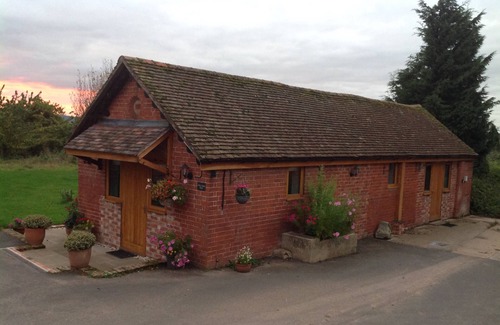 Bodenham House | Little Owls Barn is a single storey converted barn nestled among apple orchards