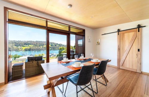 Kettering Villa | Little Oyster Bayview