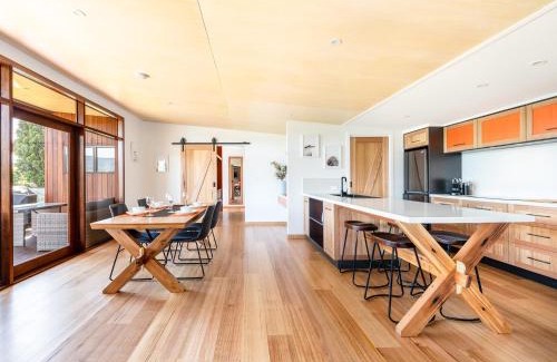 Kettering Villa | Little Oyster Bayview
