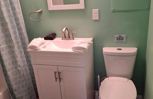 Windmill Point House | Little Oyster Oasis