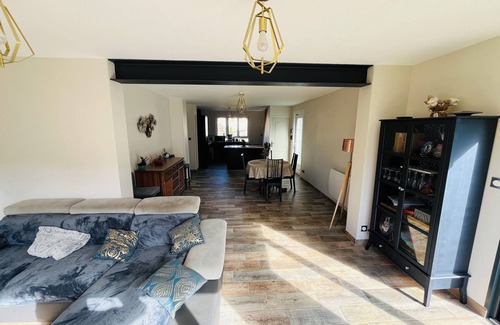 Boutigny-sur-Essonne House | LITTLE PARADISE