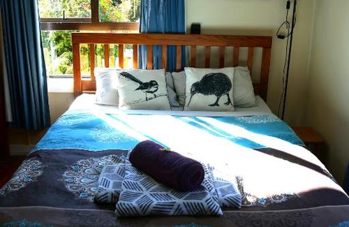 Dunollie Bed & Breakfast | Little Paradise & Petting Farm