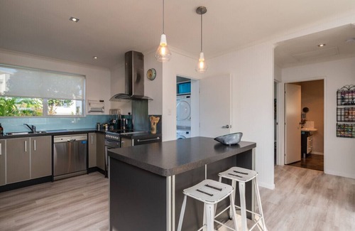 Mangawhai Cottage | Little Pearl of Vista Verano - Mangawhai Home