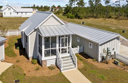 Oriental Cottage | Little Pearl - Pet Friendly Cottage in River Dunes